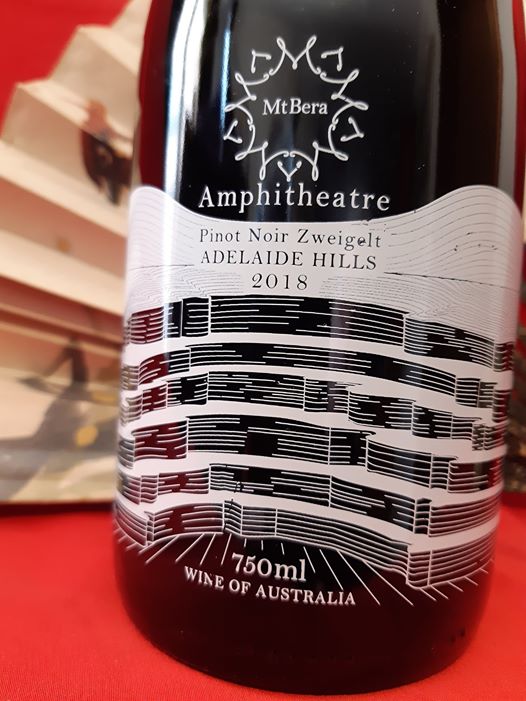 An unusual blend of the familiar Pinot Noir with the much less known Zweigelt